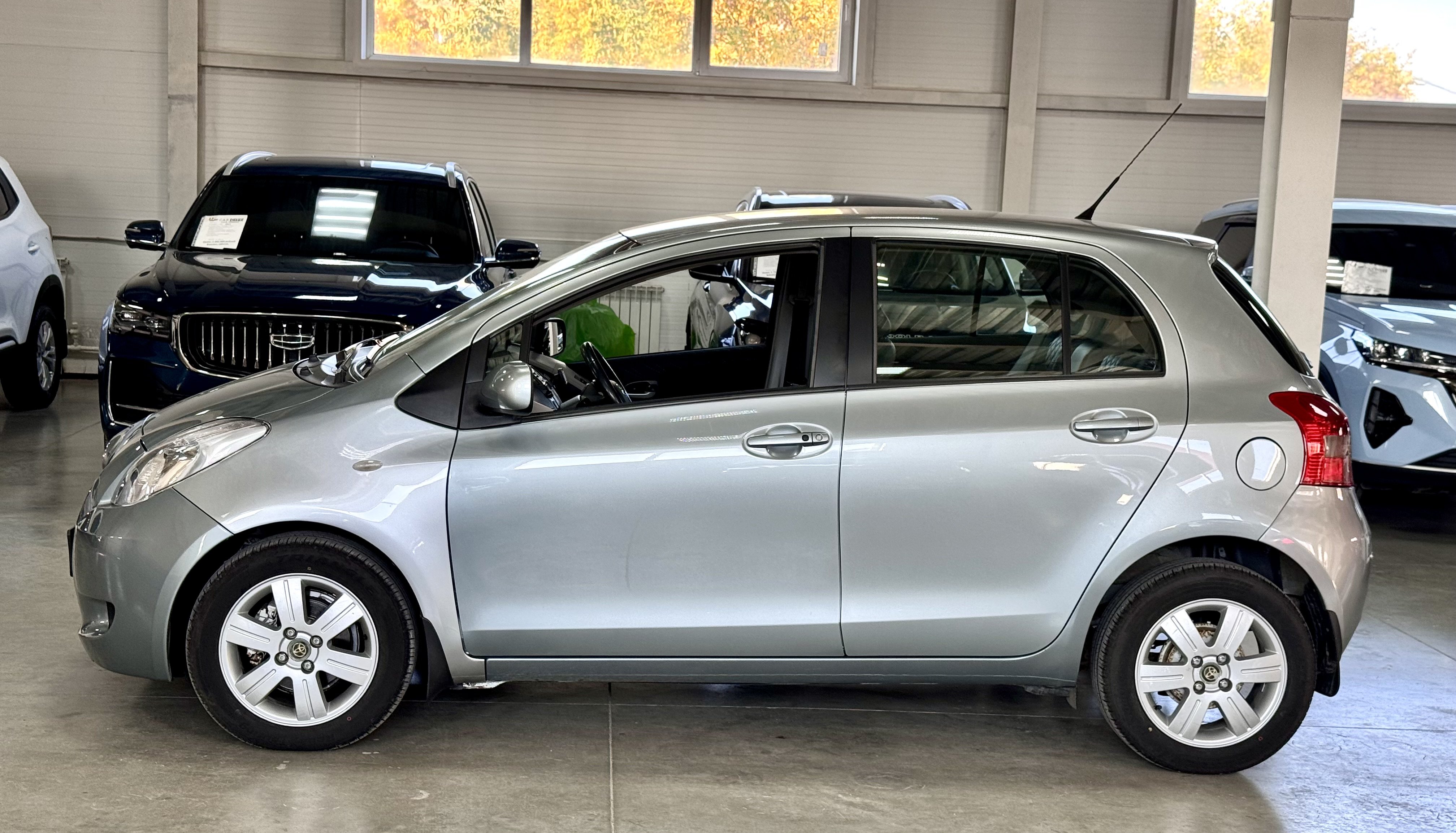 Toyota Yaris,II, 2007 года, фото 5