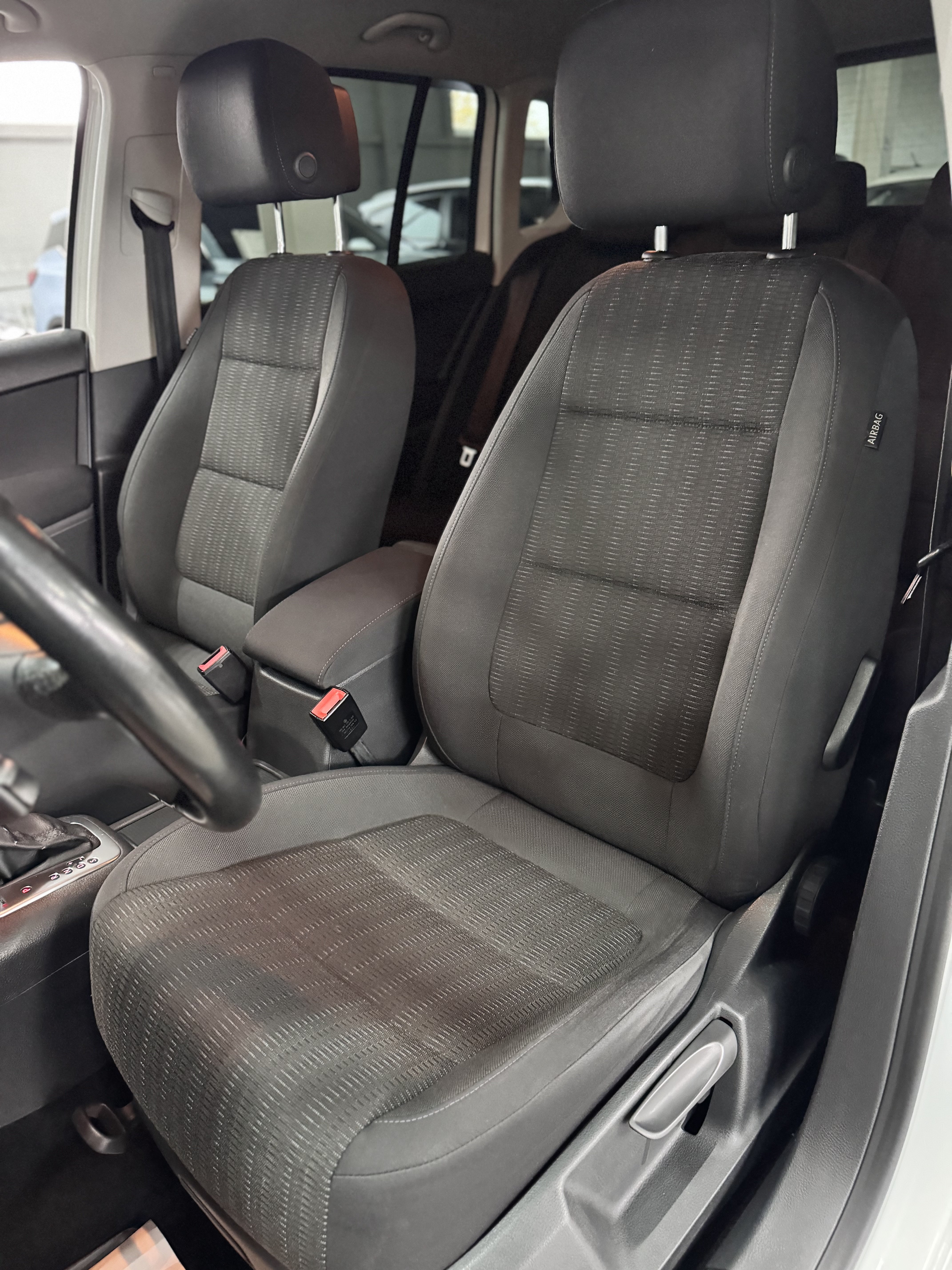 Volkswagen Tiguan,IРестайлинг, 2014 года, фото 11
