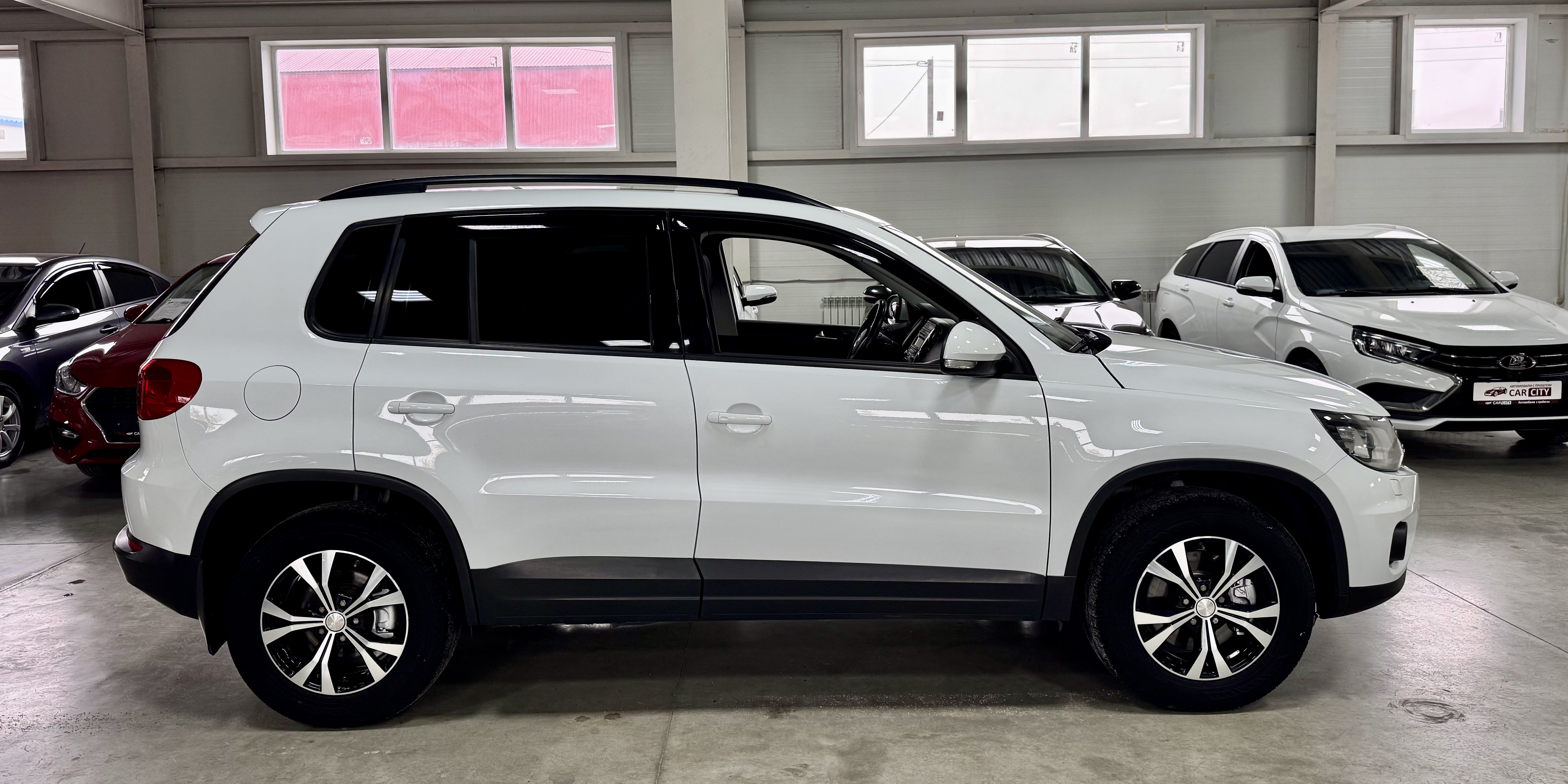 Volkswagen Tiguan,IРестайлинг, 2014 года, фото 2