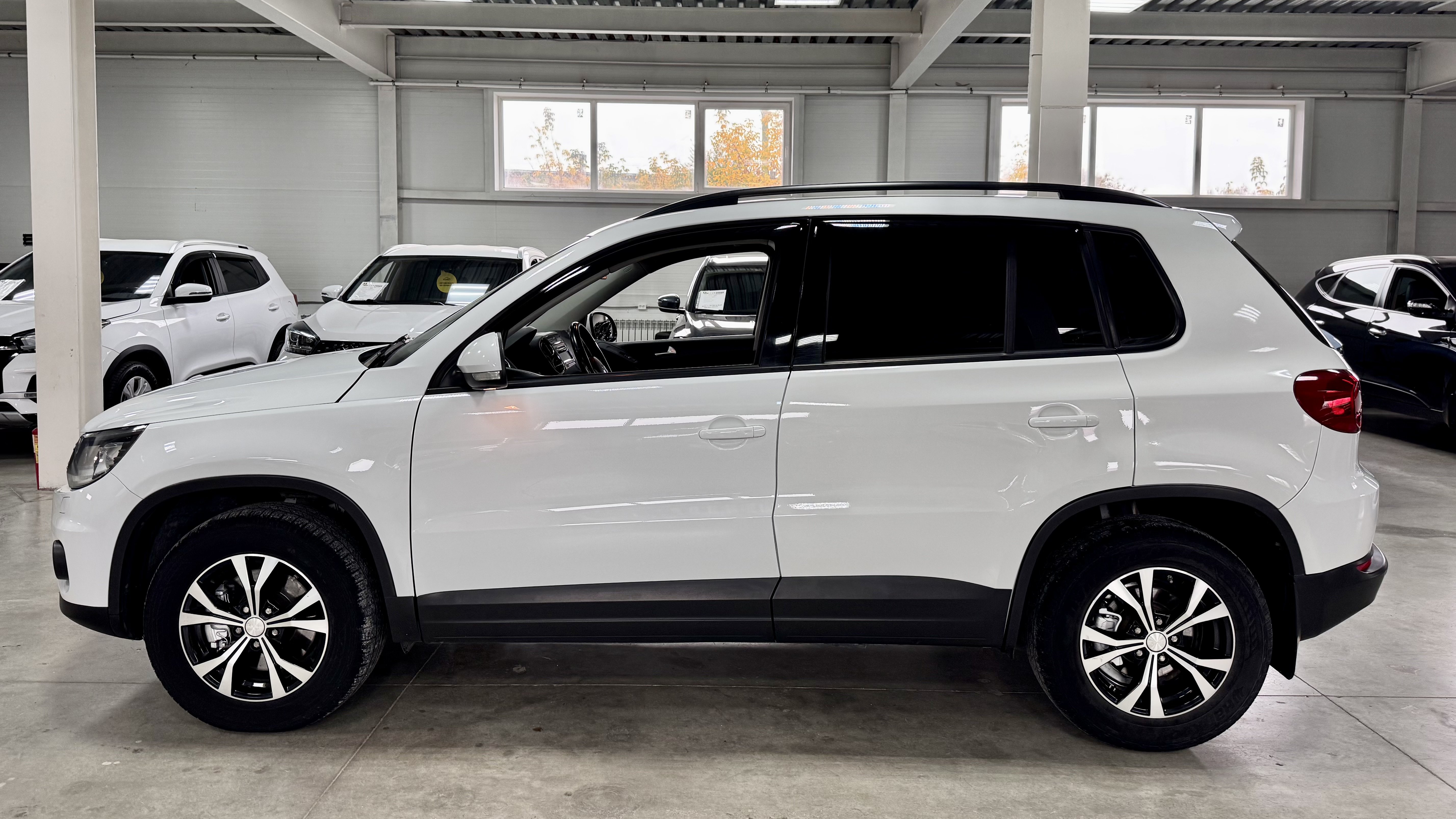 Volkswagen Tiguan,IРестайлинг, 2014 года, фото 5