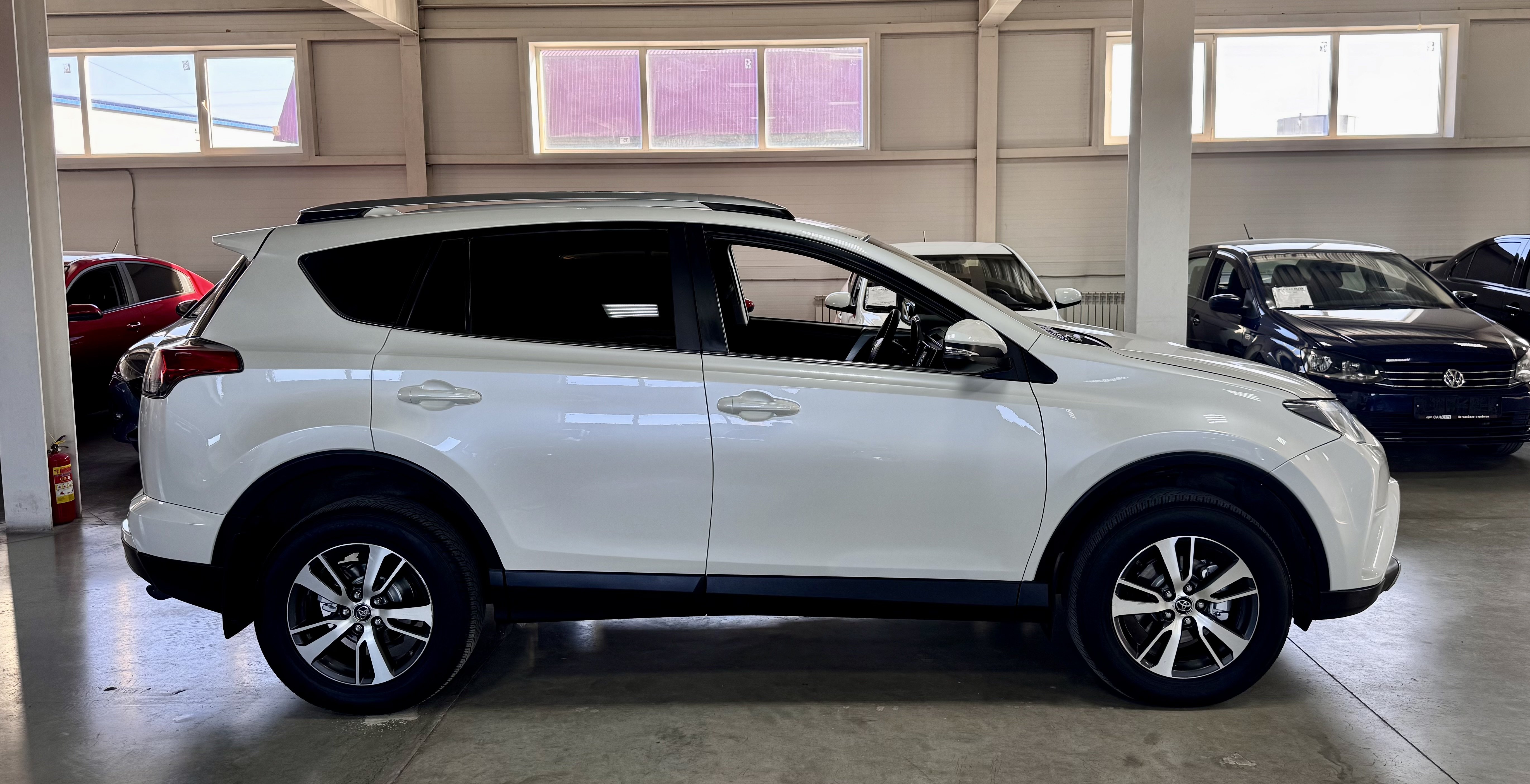 Toyota RAV4, 2017 года, фото 2