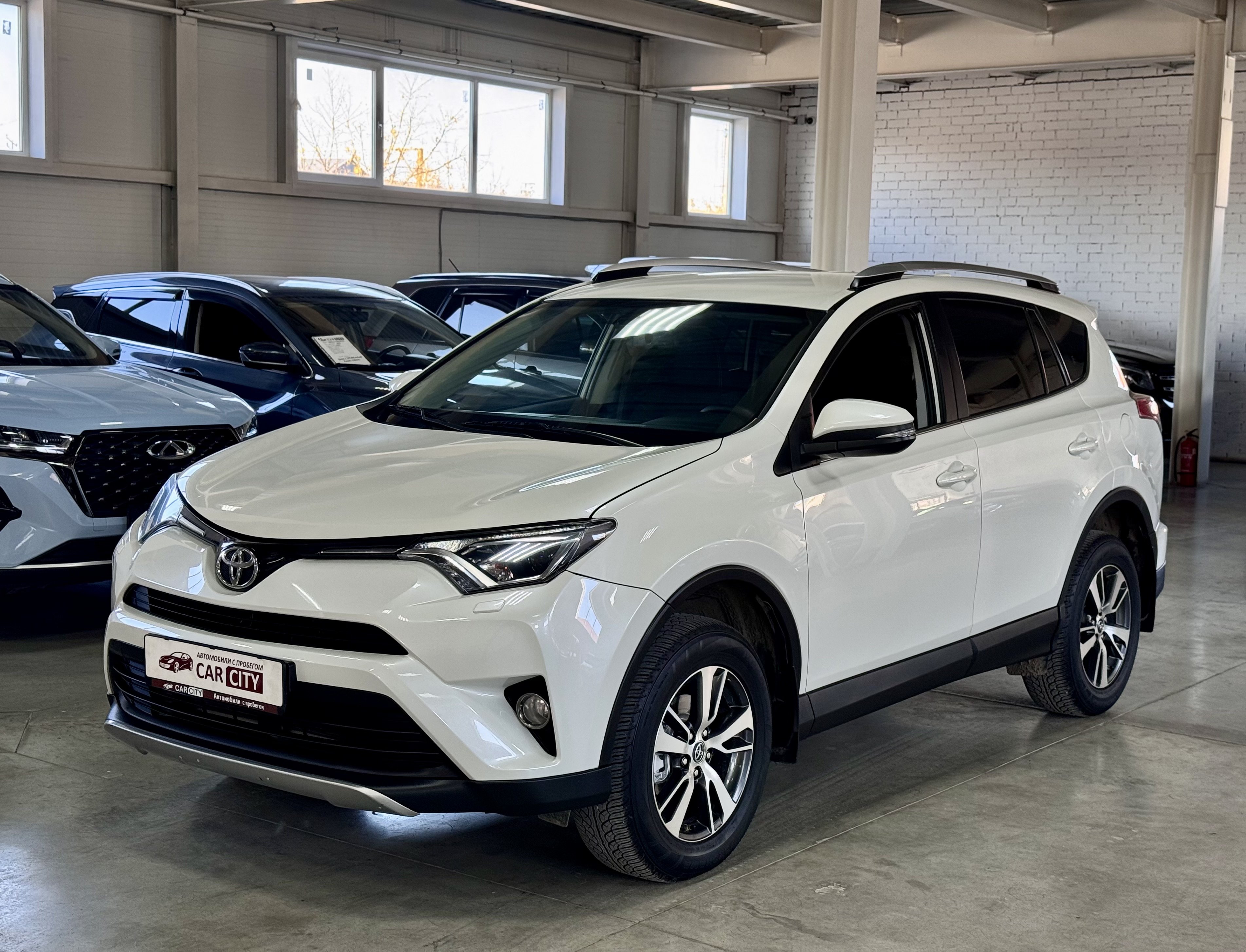 Toyota RAV4, 2017 года, фото 6